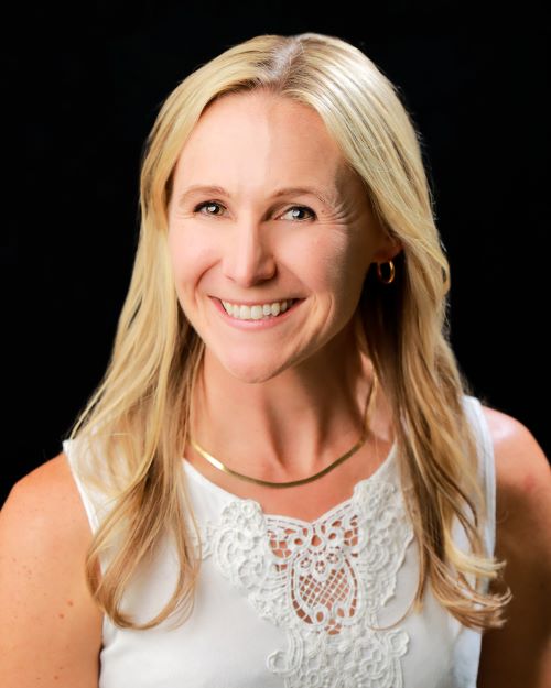 abby alvarez headshot